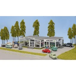 Sai 243 Renault dealership from the 1950s with a beige Renault 4CV ...