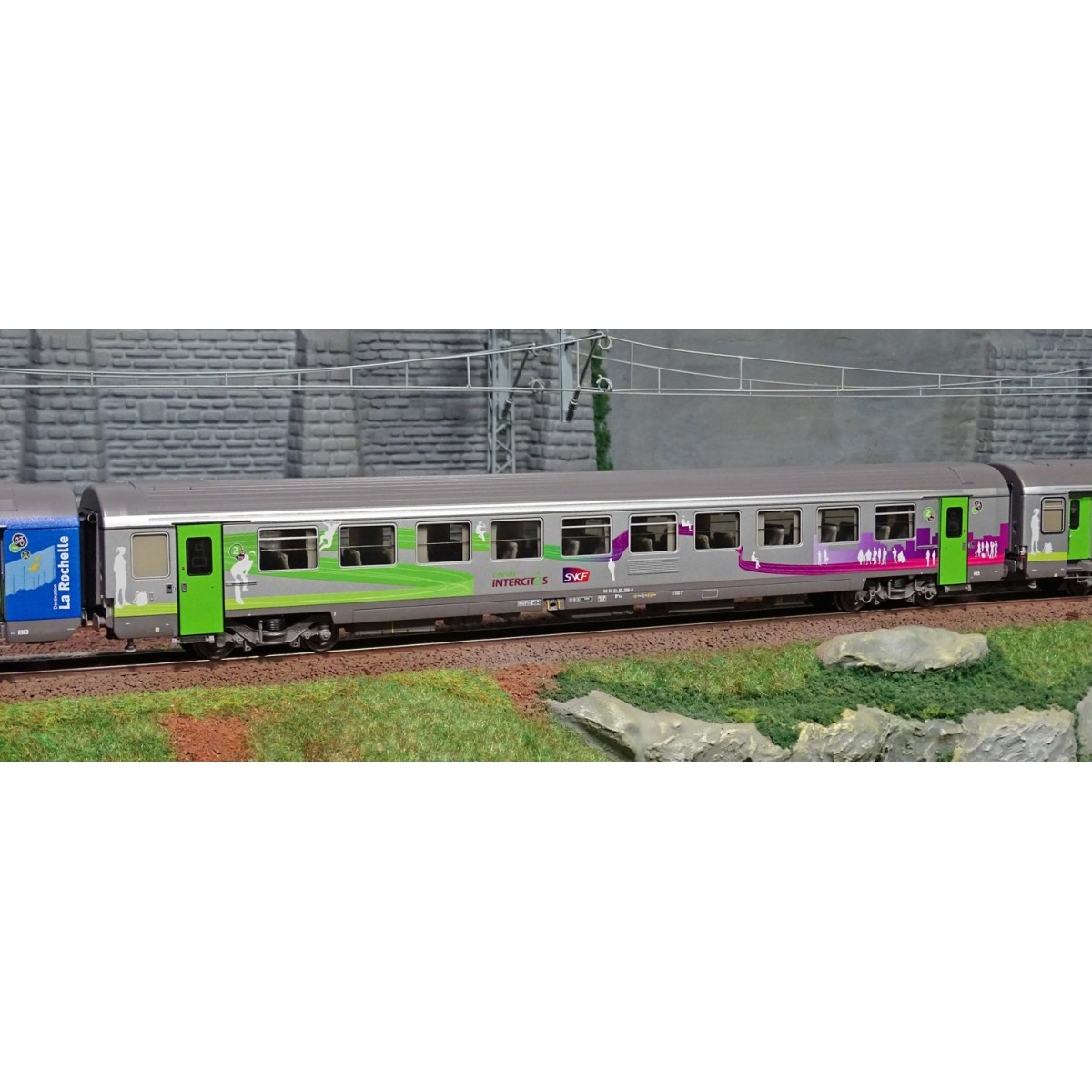 LS Models 41201 Set of 3 cars B10+B11+B11, La Rochelle and Intercités