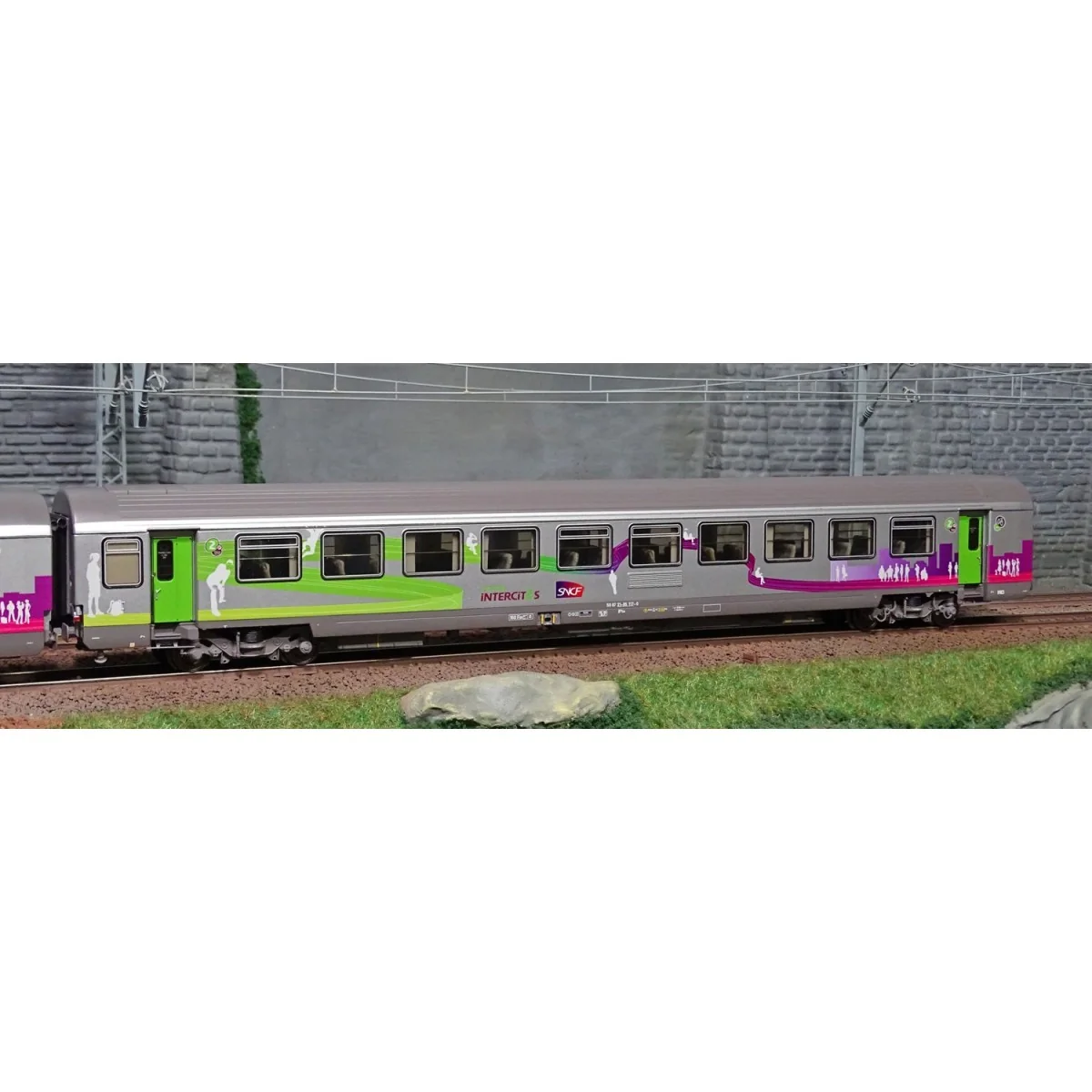 LS Models 41201 Set of 3 cars B10+B11+B11, La Rochelle and Intercités LS Models 41201 Set of 3 cars B10+B11+B11, La Rochelle and Intercités