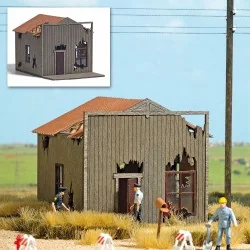 Busch 9718 Ruined House