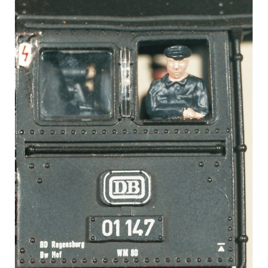 Roco_40001-Roco 40001 Drivers Cab Bust Figurine