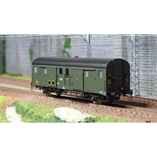 VB-336-Ree Modeles VB336 Van DEV 52, Old Lantern Carrier, SNCF, SOUTH-EAST