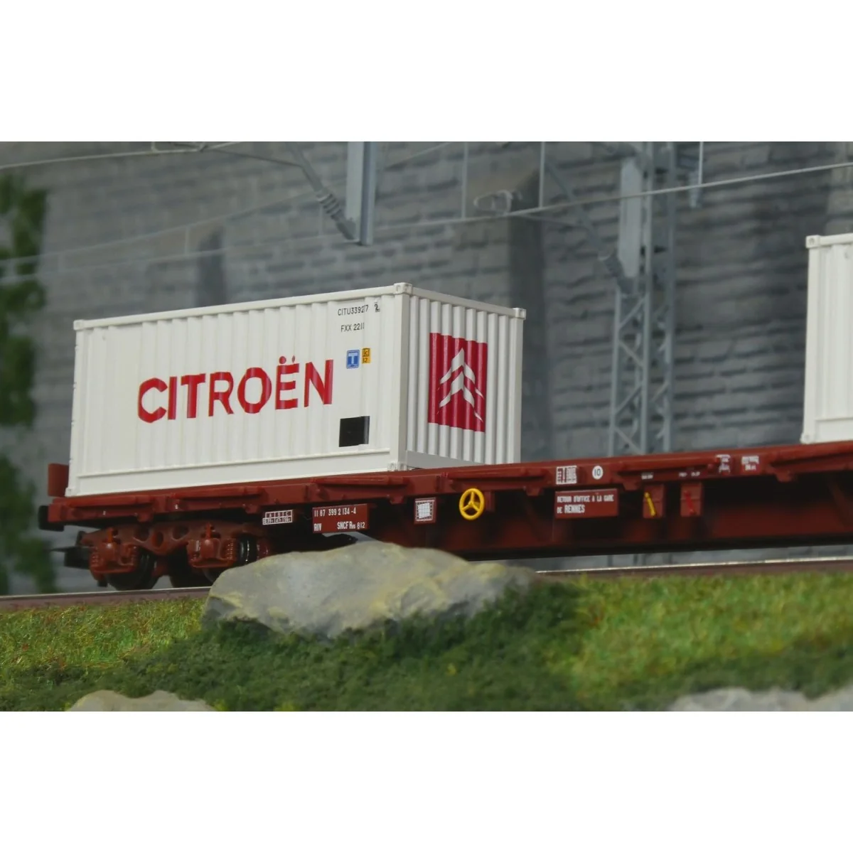 Jouef HJ6310 Flat wagon with sideboards and bogies, SNCF, loaded wi...