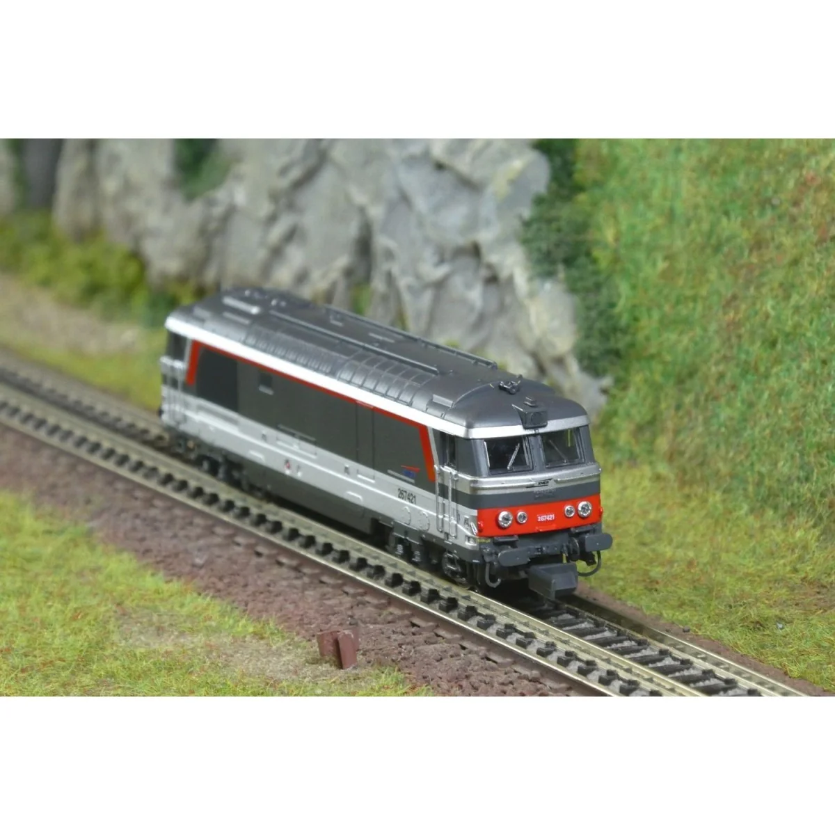 Locomotive diesel BB 67421, livrée MULTISERVICE, NEVERS, N 1/160 - ...