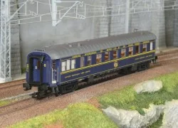 CIWL, "Self-Service" dining car, Era IV, illuminated - Jouef HJ4208