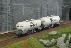 Roco 6600191 Set de 2 wagons silo, Jura Cement/Wascosa