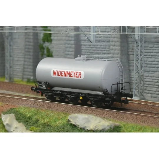 HR6672-Rivarossi HR6672 3-axle tank wagon, domestic fuel oil transport, WIDENMEYER