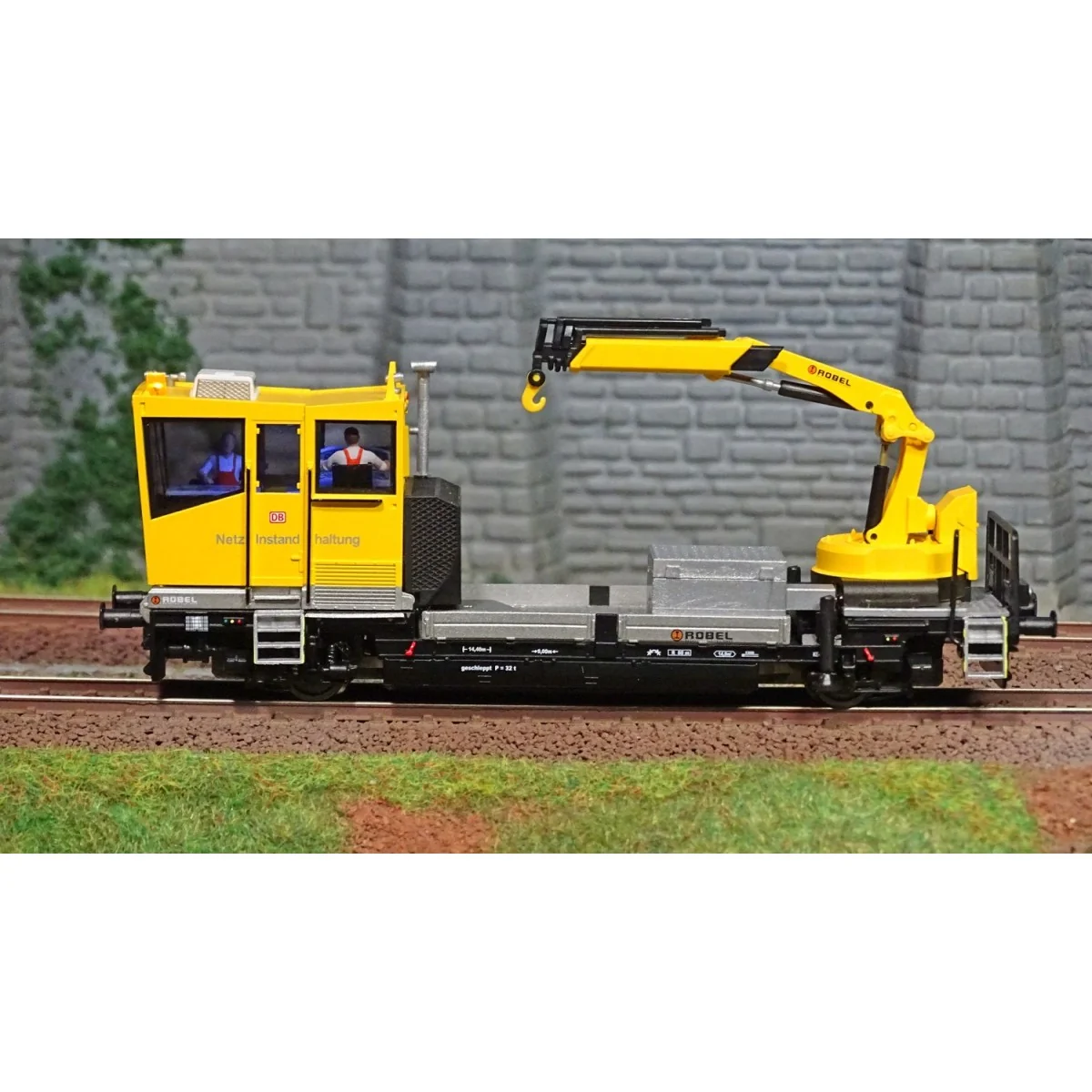 Viessmann 2620 Diesel Railcar, Robel 54.22 with motorized crane, di...