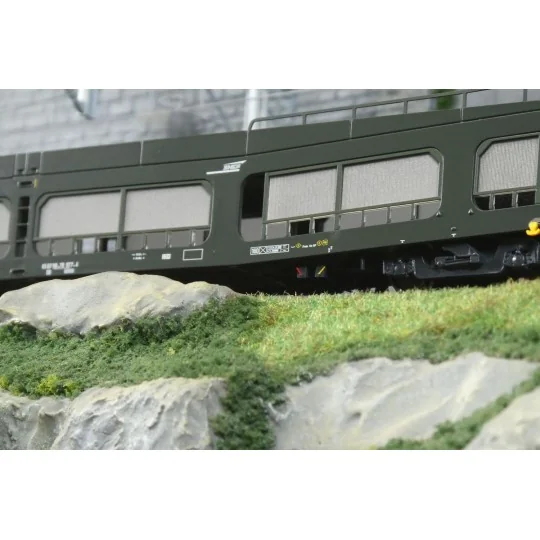 HJS4211-SNCF DD DEV 66 car transporter wagon, green livery, white framed logo, with semi-transparent panels, era IV-V - Jouef HJ4209