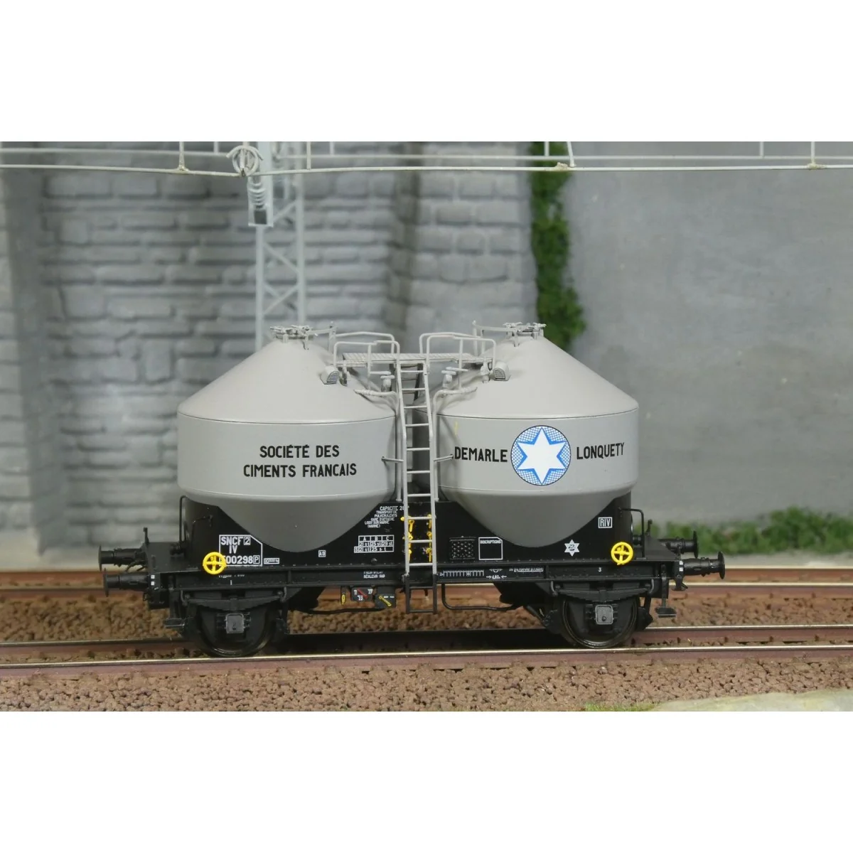 Cement wagons, DEMARLE LONQUETY - R37 HO43117 Cement wagons, DEMARLE LONQUETY - R37 HO43117
