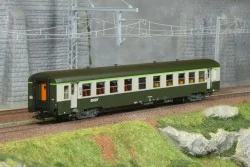 R37 HO42516 Voiture voyageurs USI, B10t, bogies Y24, Chambéry, écla...