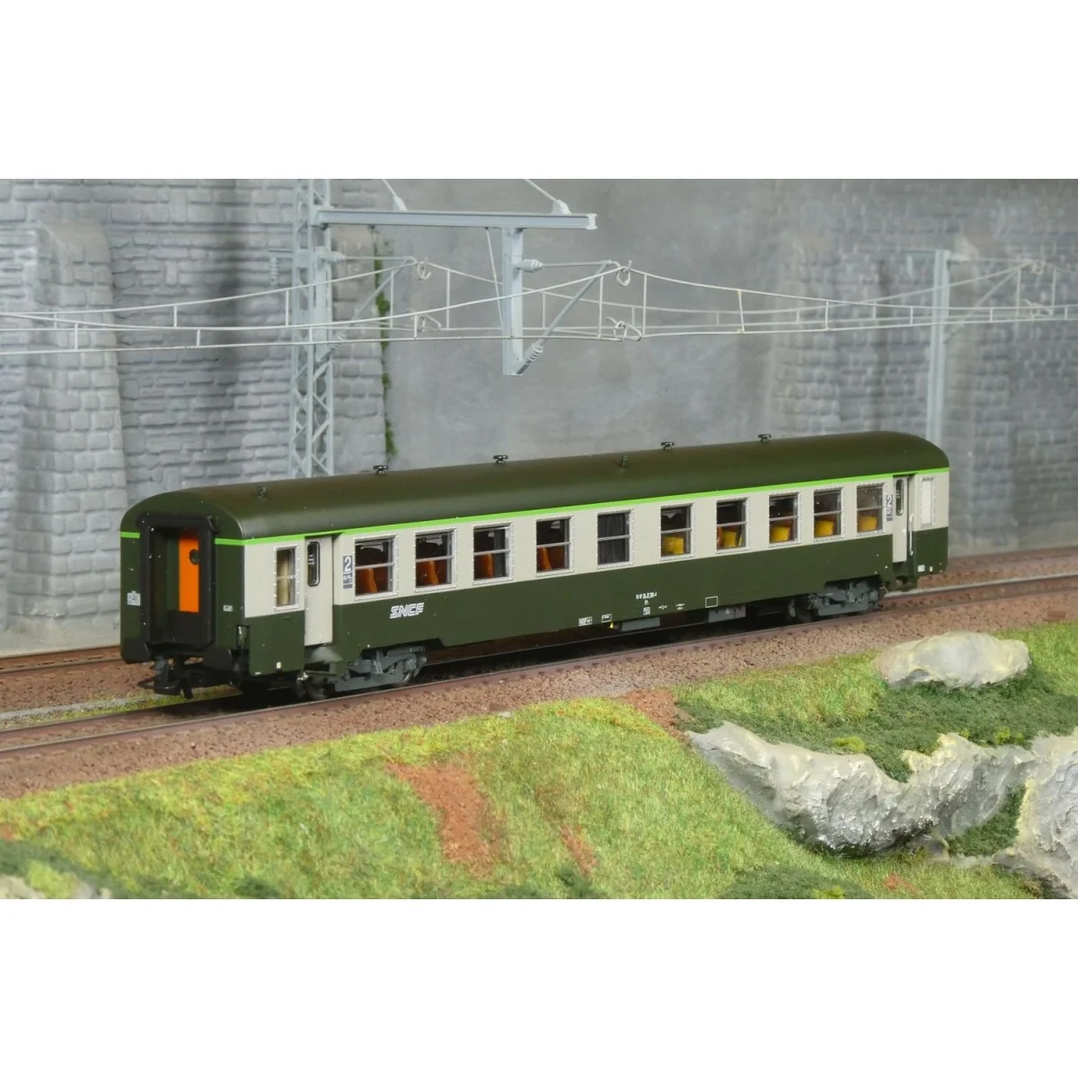 - Rail 37 - R37 - R37_HO42516