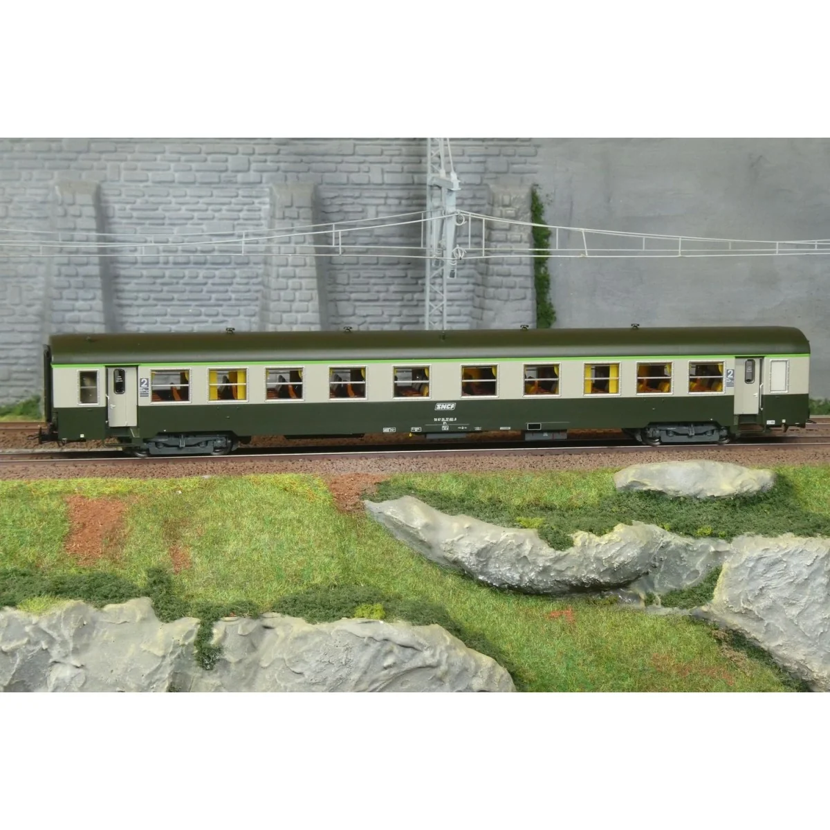 Voiture voyageur USI B10t, SNCF (Sotteville) – R37 HO42515 – Éclair...