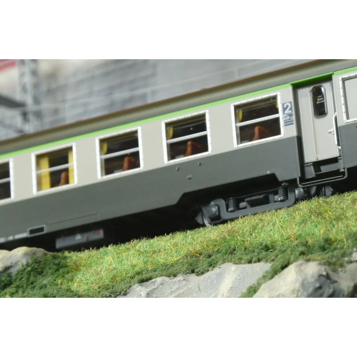 USI B10t passenger car, SNCF (Clermont) – R37 HO42502 – Illuminated...