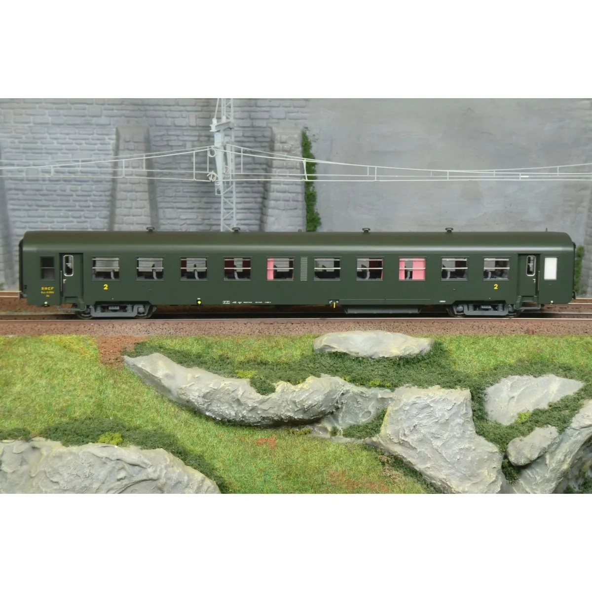Voiture USI Bmyfi U61, SNCF - Models World MW40028 - Éclairée HO