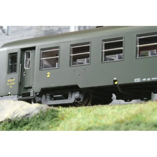 MW_40028-Models Word 40020 Short USI coach, SNCF, Bmyfi U60, green, 1956 markings