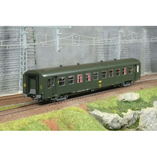 MW_40031-USI Bmyfi U61 coach, SNCF – Models World MW40028 – Illuminated HO