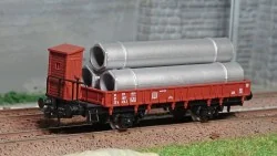 Jouef HJ5704 Wagon plat à ridelles, brun avec guérite, chargé tuyaux, SNCF Jouef HJ5704 - 1