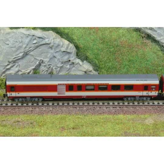 Trix_15691-MiniTrix 15691 Set of 2 luxury passenger cars, 1st class, SNCF, TEE, N scale