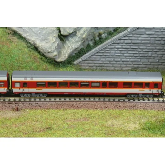 Trix_15691-MiniTrix 15691 Set of 2 luxury passenger cars, 1st class, SNCF, TEE, N scale