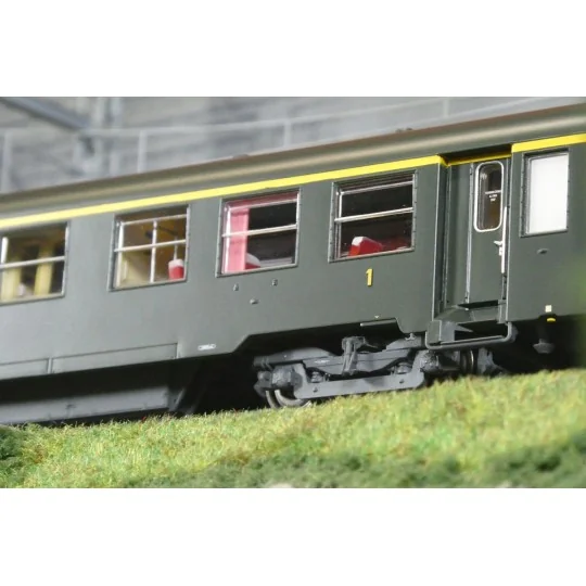 MW_40031-USI Bmyfi U61 coach, SNCF – Models World MW40028 – Illuminated HO