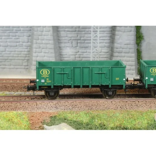 WB-921-Ree Modeles WB921 Set of 2 metal-bodied tipper wagons, green, SNCB, ep.III