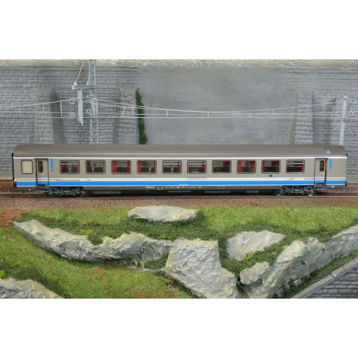 Set of 3 LS Models VU + VTU coaches, 41253DC, driving trailer car, ...