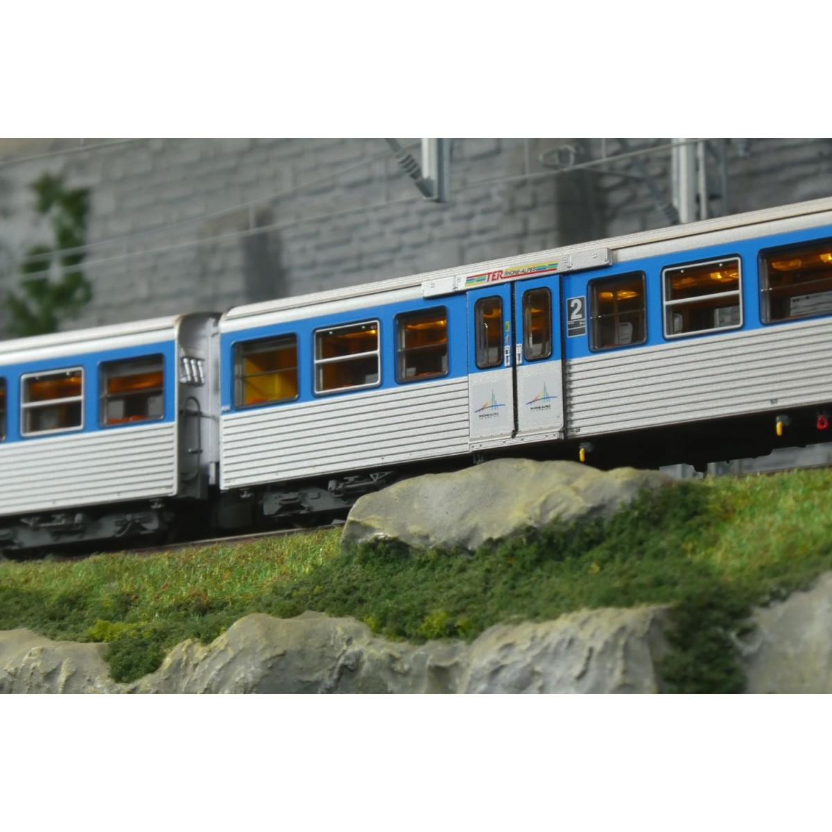 EPM 41.49.15 SNCF Regional Reversible Trainset, RRR Rhône-Alpes, bl...