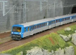 EPM 41.49.15 SNCF Regional Reversible Trainset, RRR Rhône-Alpes, bl...