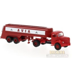 Sai 2662 Semi-trailer with Berliet TLR 8 tractor, tanker, Avia - Sa...