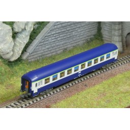 UIC B9c9x couchette coach 2nd class TEN livery with framed white SN...
