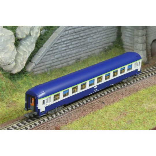 NW-351-Voiture couchettes UIC B9c9x 2e classe livrée Wasteels logo blanc encadré SNCF REE NW-349 N 1/160