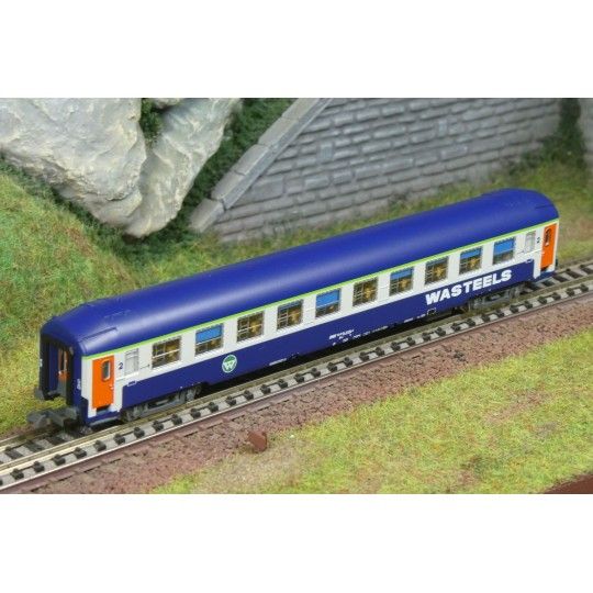 NW-347-Voiture couchettes UIC B9c9x 2e classe SNCF livrée Wasteels - REE NW347 - N 1/160