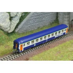 UIC B9c9x couchette coach 2nd class Wasteels livery with framed whi...