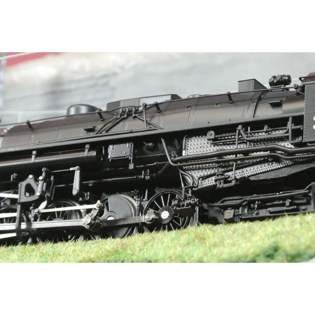 Berkshire 2-8-4 Southern Pacific steam locomotive - Trix 25983 - di...