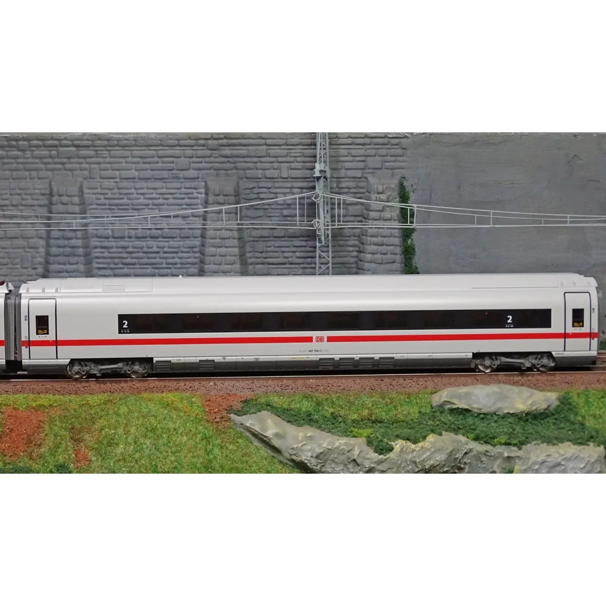 Roco 72099 Set de 2 voitures intermédiaires ICE (BR 407), 2eme classe, DB AG, éclairé Roco Roco_72099 - 3 Roco 72099 Set de 2 voitures intermédiaires ICE (BR 407), 2eme classe, DB AG, éclairé Roco Roco_72099 - 3