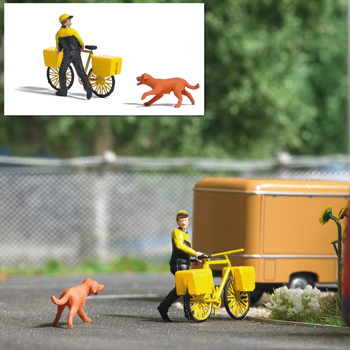 Postman with postal bicycle, chased by a dog - Busch 7885, H0 1/87