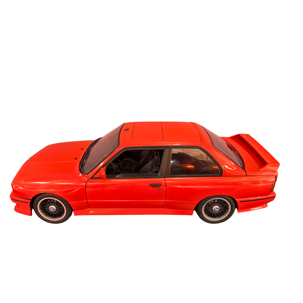 Maquette BMW M3 E30 1/8 - IXO Collections