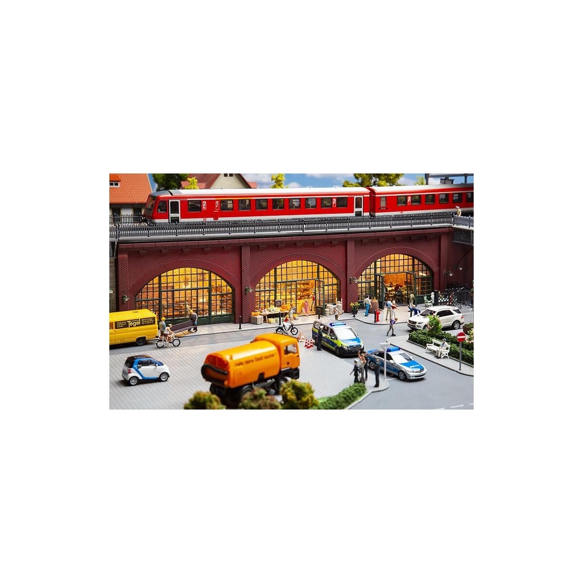 Faller 120571 Model Kit, Arcades with shops and interior fittings -...