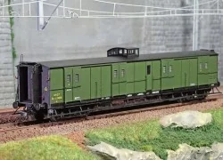 Ree Modeles VB347 Bogie van, ex-PLM, PLM green, lookout and ladder,...