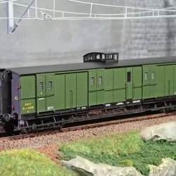 Ree Modeles VB347 Fourgon à bogies, ex-PLM, vert PLM, vigie et échelle, SNCF Ree Modeles VB-347 - 1