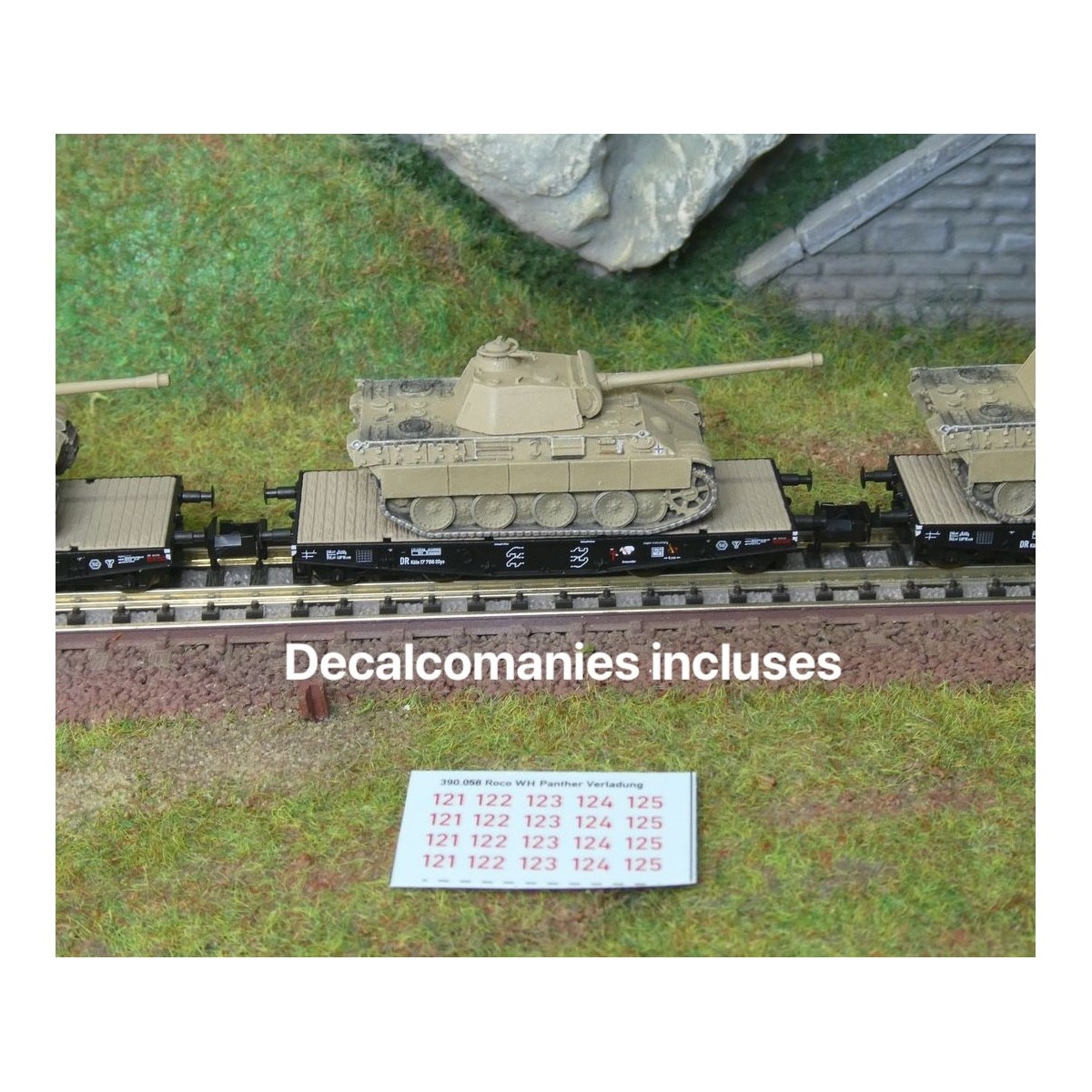 Fleischmann 845606 Set of 3 flat wagons for transporting heavy load...