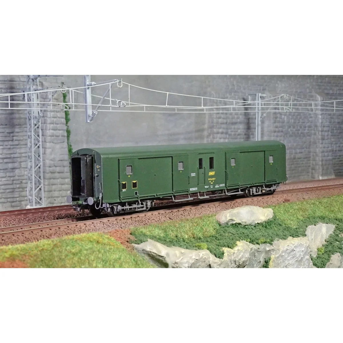 Ree Modeles VB355 Bogie van, ex-PLM, metallic, green 301, SNCF, wor...