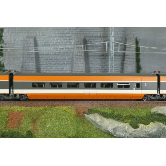 TGV-009-Coffret de remorques TGV SNCF PSE rame n°112 CFF 3 éléments R2 R5 R6 - REE Modèles TGV009, HO 1/87