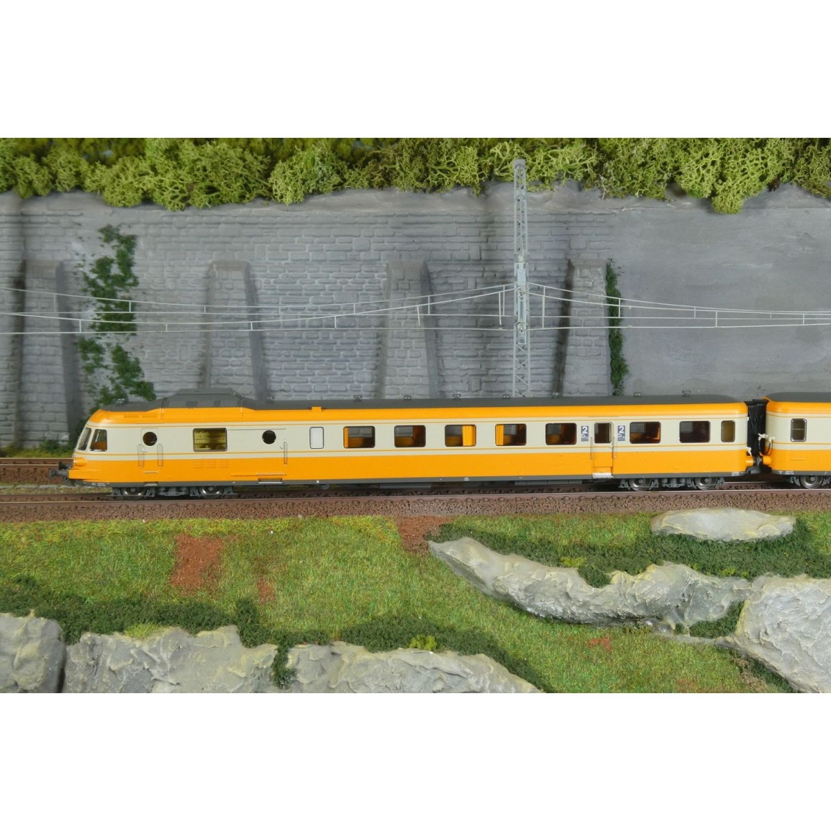 Ree Modeles MB262.S RGP 1 X 2732 Railcar, concrete orange, SNCF, LY...