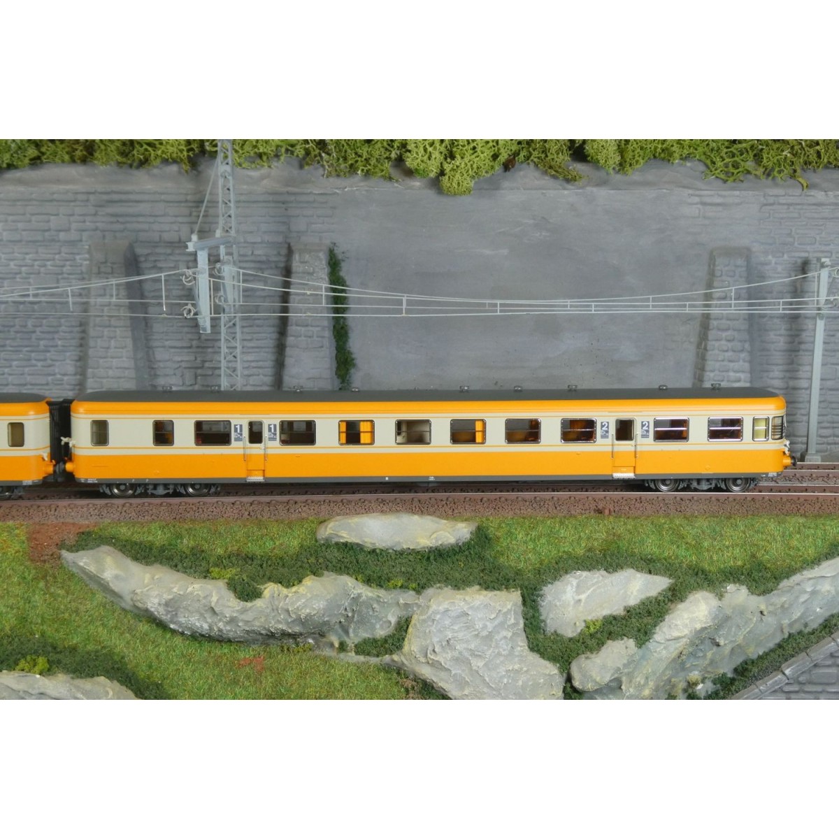 Ree Modeles MB262.S RGP 1 X 2732 Railcar, concrete orange, SNCF, LY...