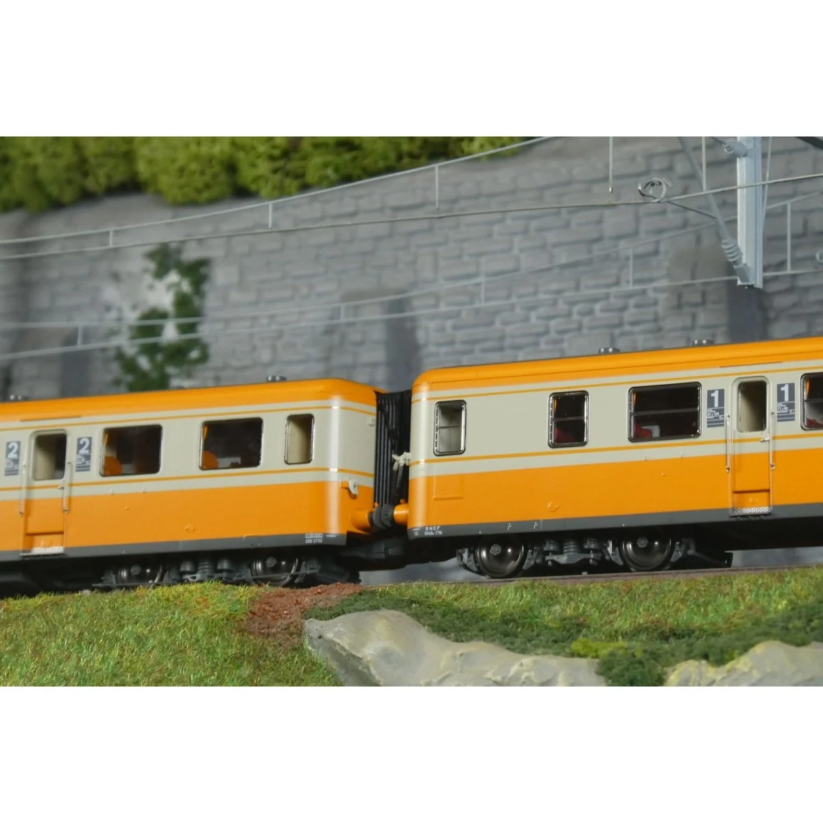 Ree Modeles MB262.S Autorail RGP 1 X 2732, orange béton, SNCF, LYON... Ree Modeles MB262.S Autorail RGP 1 X 2732, orange béton, SNCF, LYON...