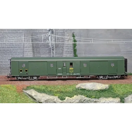 VB-356-Ree Modeles VB356 Bogie van, ex-PLM, metallic, green 301, SNCF, working lights