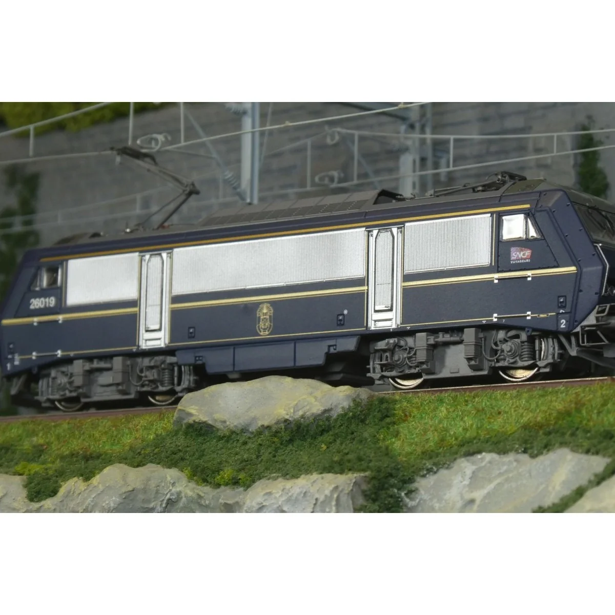 Jouef HJ2468 Locomotive électrique BB 26019, SNCF, livrée bleue Tra... Jouef HJ2468 Locomotive électrique BB 26019, SNCF, livrée bleue Tra...