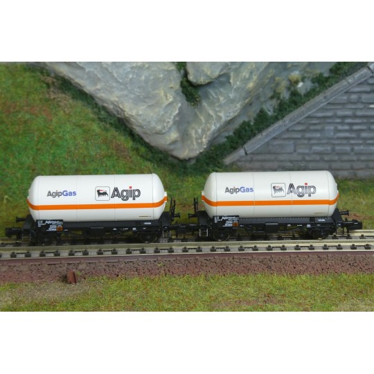 Set of 2 gas tank wagons FS Ep. IV - ARNOLD HN6693 - N 1/160 HN6693-Arnold HN6634 Set of 2 tank wagons with bogies, SNCF, VTG + Ermewa, N - 1/160 - HN6693